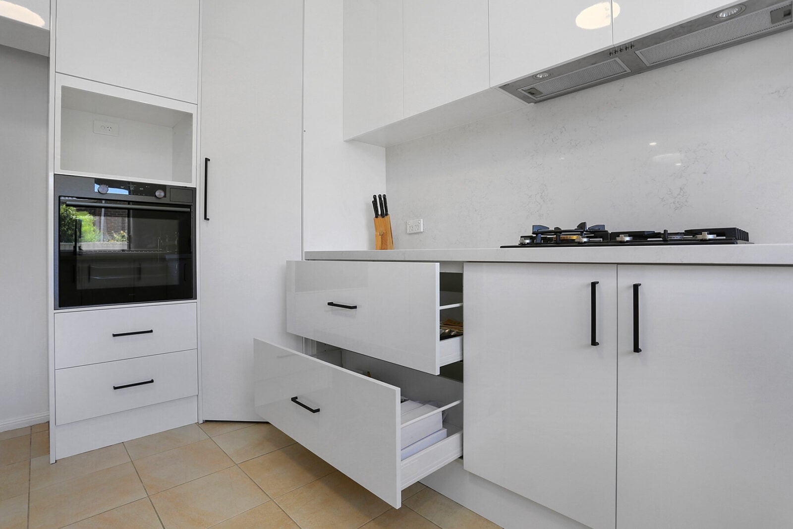 23024.Frk.Kellyville @Drawers-Open Cut to size cabinets